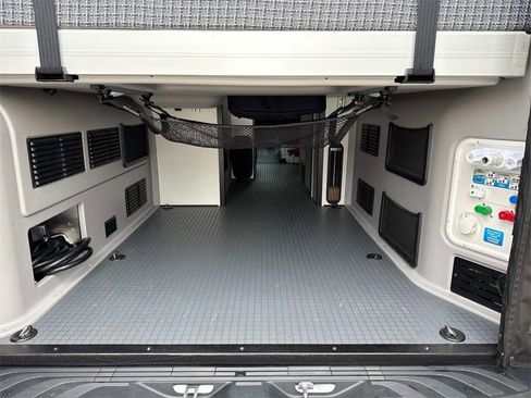 Used 2020 Mercedes-Benz Sprinter 144 Cargo image 6