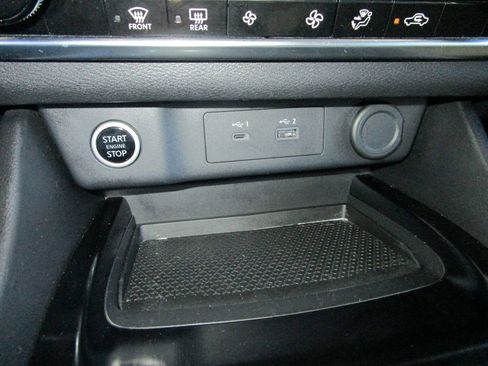 Used 2023 Nissan Rogue SV image 31