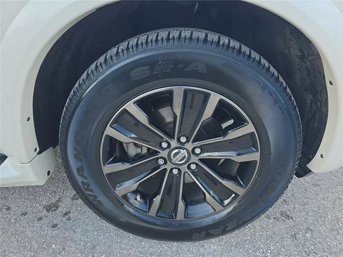 Used 2019 Nissan Armada Platinum w/ Captain's Chairs Package AWD/4WD image 3