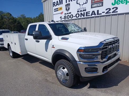New 2026 RAM 5500 Tradesman w/ Chrome Appearance Group image 1