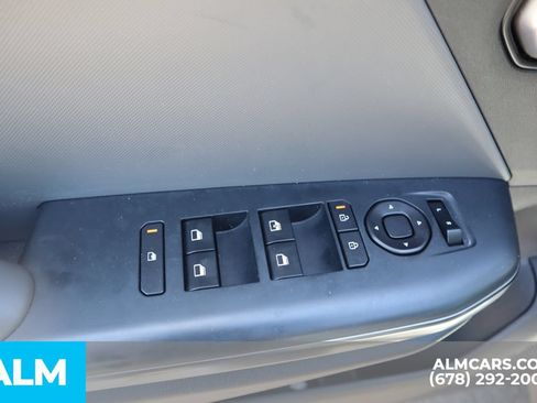 Used 2025 Kia K4 FWD image 16