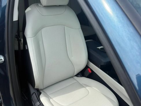Used 2025 Kia Sportage EX w/ EX Premium Package AWD/4WD image 14