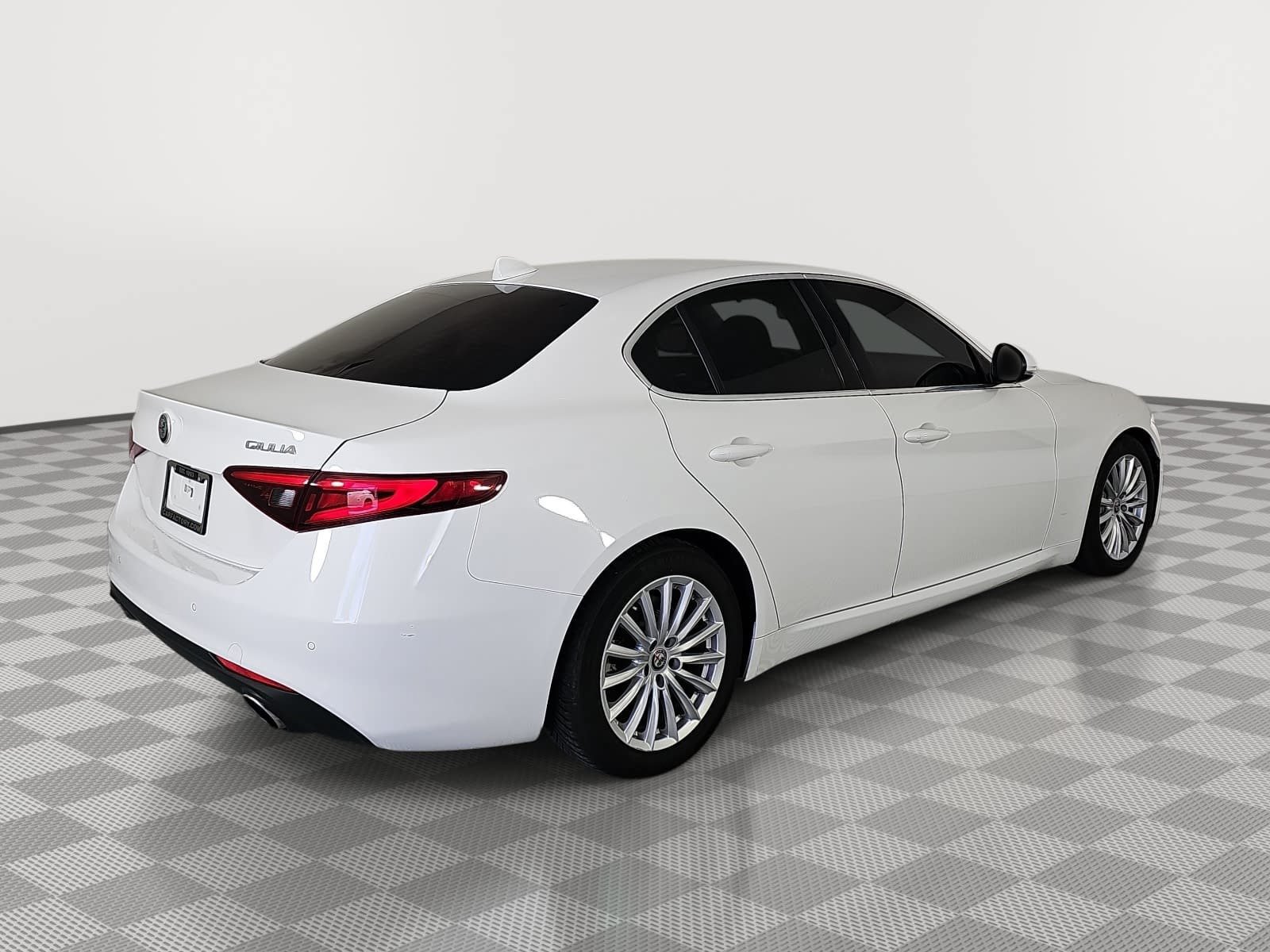 Used 2021 Alfa Romeo Giulia Sprint w/ Active Assist 1 Package RWD image 8