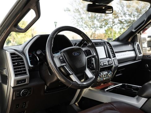 Used 2020 Ford F450 King Ranch w/ King Ranch Ultimate Package image 3