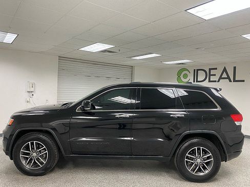 Used 2018 Jeep Grand Cherokee Limited image 8