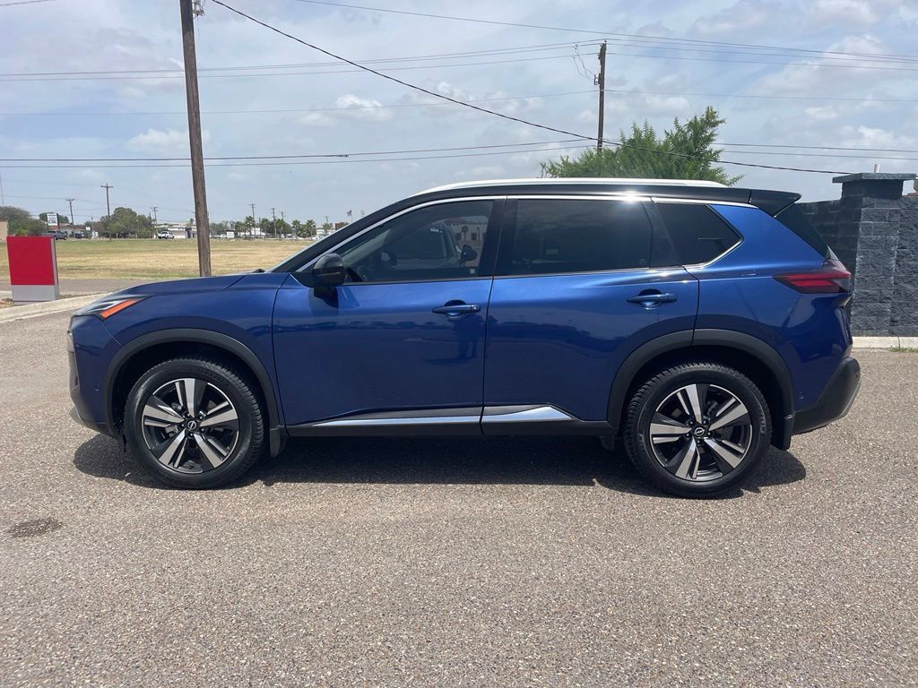 Certified 2023 Nissan Rogue Platinum w/ Platinum Premium Package FWD image 4