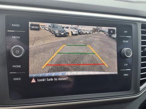 Used 2021 Volkswagen Atlas SE image 19