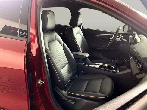 Certified 2025 Buick Envista Avenir FWD image 9