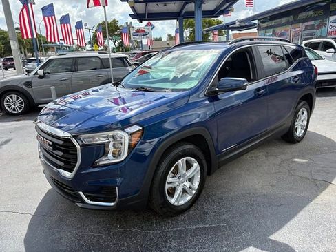 Used 2022 GMC Terrain SLE w/ Driver Convenience Package AWD/4WD image 13