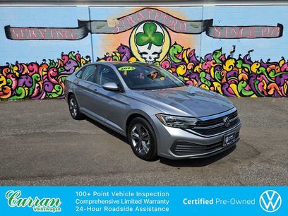 Certified 2023 Volkswagen Jetta SE w/ Panoramic Sunroof Package