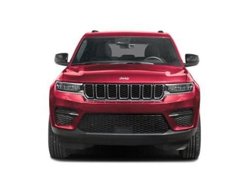 Used 2025 Jeep Grand Cherokee Limited w/ Luxury Tech Group II RWD image 4