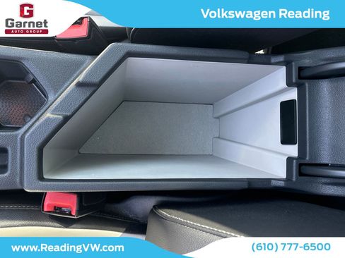 Certified 2021 Volkswagen Jetta R-Line w/ R-Line Cold Weather Package FWD image 26