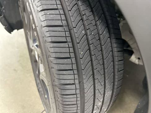 Used 2025 Honda HR-V Sport image 29