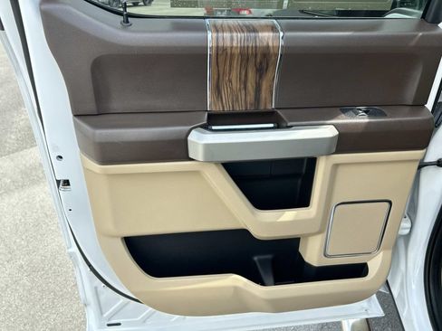 Used 2018 Ford F150 Lariat AWD/4WD image 24
