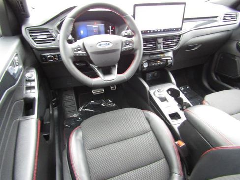 Used 2023 Ford Escape ST-Line w/ Tech Pack #1 image 2