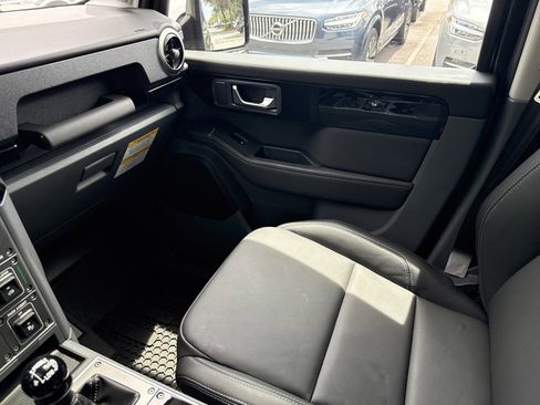 Used 2025 INEOS Grenadier Fieldmaster Edition image 20