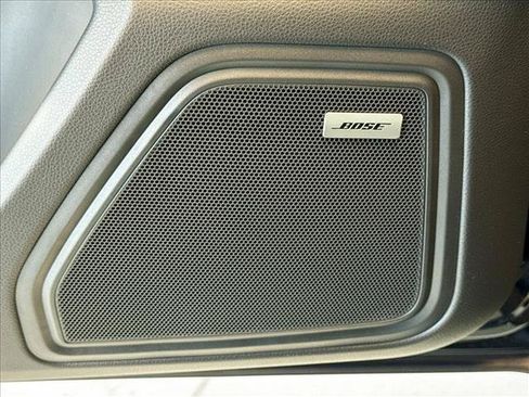 Certified 2026 Porsche Macan AWD/4WD image 12