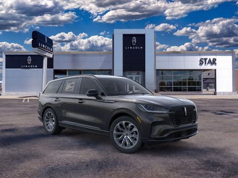 New 2026 Lincoln Aviator AWD w/ Jet Appearance Package image 7