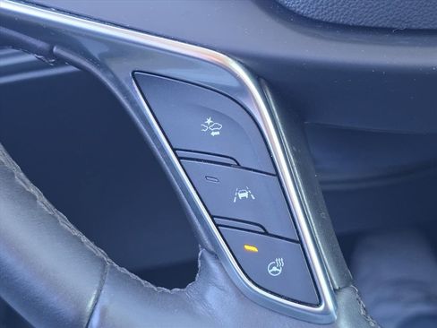 Used 2017 Cadillac XT5 Luxury w/ Driver Awareness Package image 19