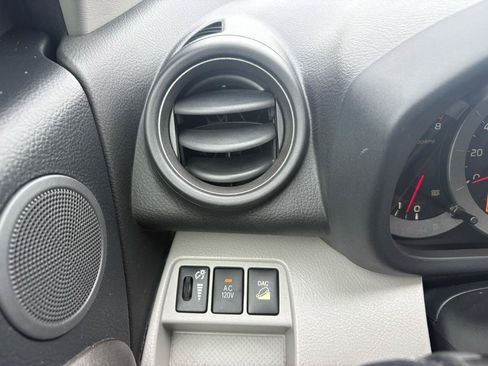 Used 2010 Toyota RAV4 Limited FWD image 12