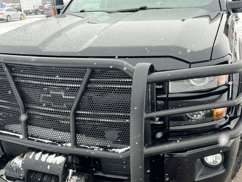 Used 2018 Chevrolet Silverado 2500 LTZ w/ Midnight Edition image 11