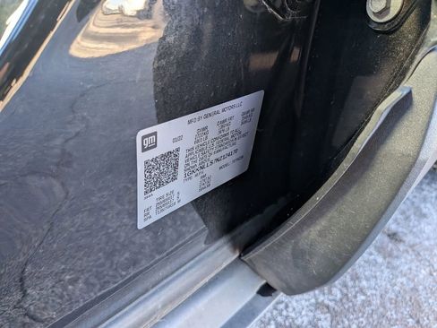 Certified 2022 GMC Acadia AT4 image 34