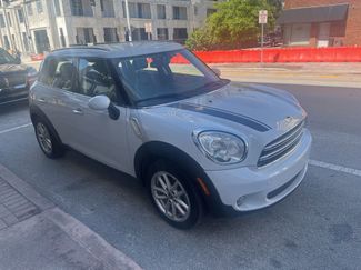 Used 2016 MINI Cooper Countryman image 1