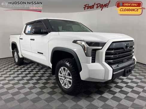 Used 2023 Toyota Tundra SR5 w/ SR5 Convenience Package image 1