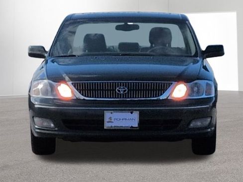 Used 2000 Toyota Avalon XLS image 2