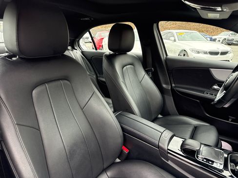 Used 2019 Mercedes-Benz A 220 A 220 4MATIC Sedan image 40
