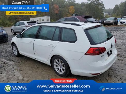 Used 2017 Volkswagen Golf S image 3