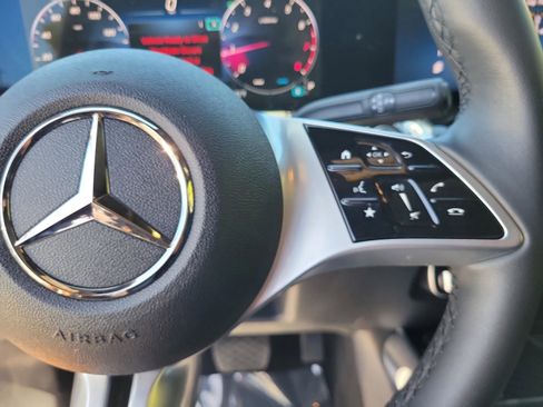 Certified 2026 Mercedes-Benz GLB 250 image 22