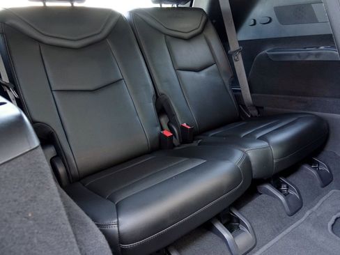 Used 2021 Cadillac XT6 Sport image 13