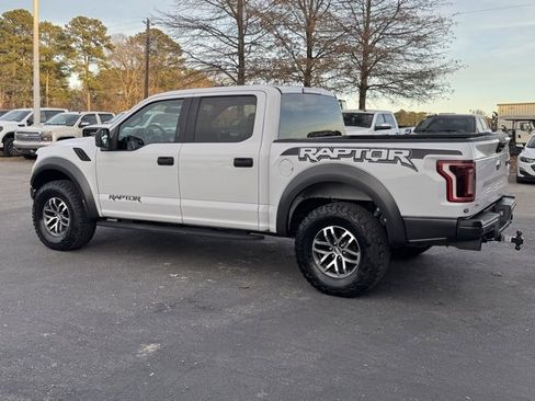Used 2018 Ford F150 Raptor image 5