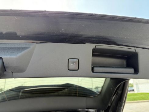 Used 2025 Ford Escape ST-Line Select AWD/4WD image 20