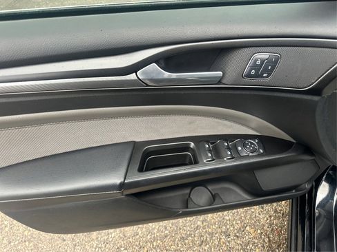 Used 2017 Ford Fusion Sport w/ Equipment Group 401A image 29