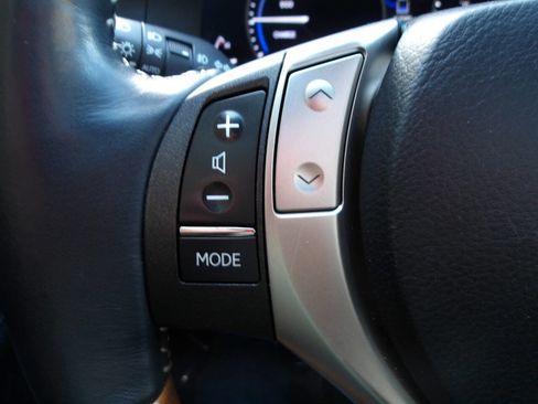 Used 2013 Lexus ES 300h w/ Luxury Pkg image 22