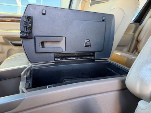 Used 2011 Nissan Armada SL image 15