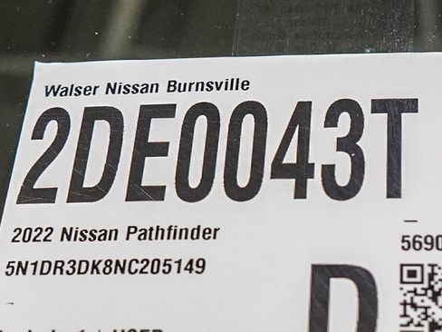 Used 2022 Nissan Pathfinder Platinum w/ Cargo Package AWD/4WD image 34