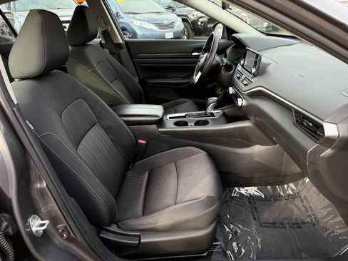 Used 2022 Nissan Altima 2.5 S FWD image 21
