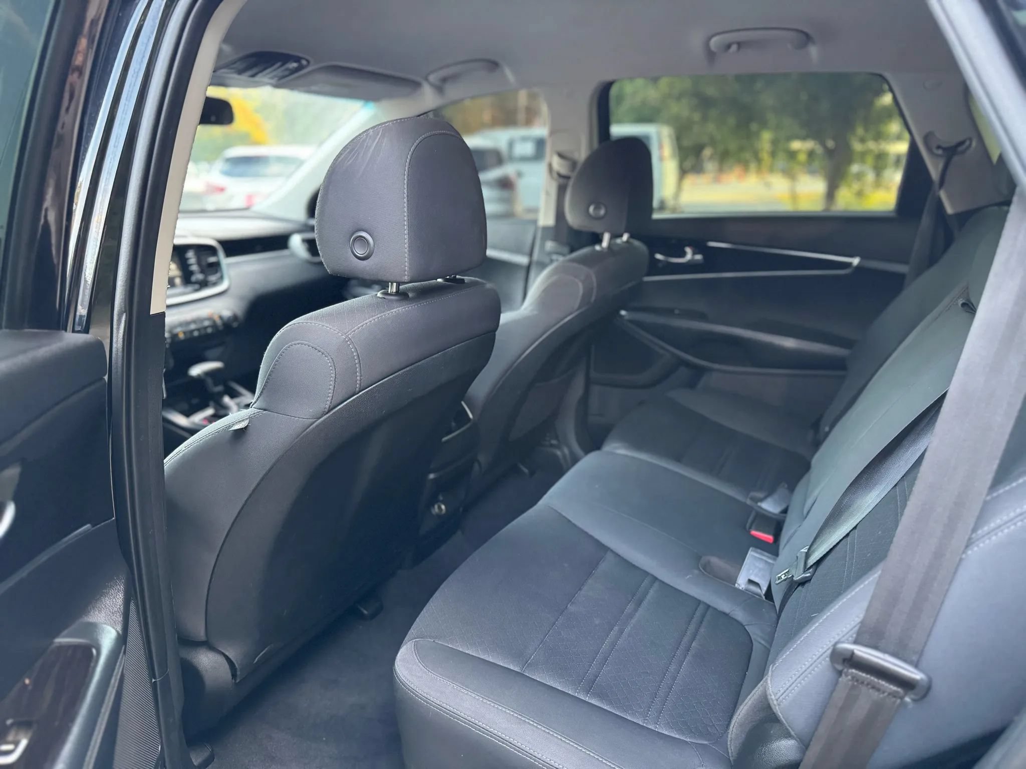 Used 2019 Kia Sorento L FWD image 26