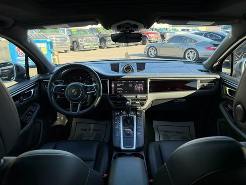 Used 2021 Porsche Macan AWD/4WD image 21