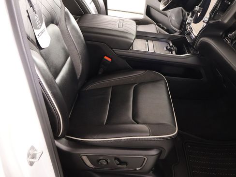 Used 2025 RAM 1500 Limited image 14