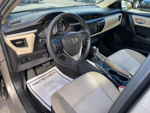 Used 2016 Toyota Corolla LE image 5
