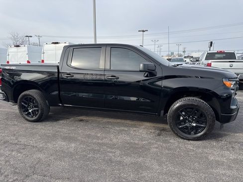 Used 2025 Chevrolet Silverado 1500 Custom image 10