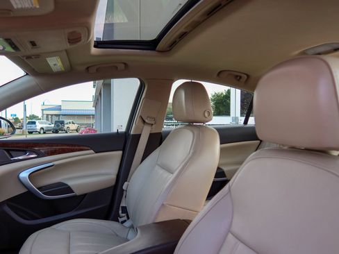 Used 2013 Buick Regal Premium FWD image 19