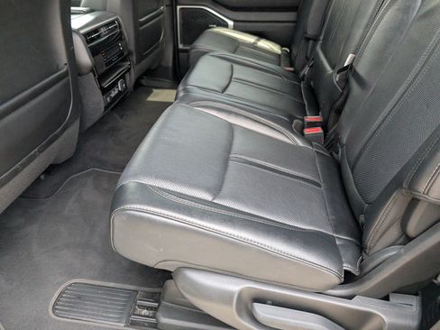 Used 2024 Jeep Wagoneer L Series II w/ Flexible Seating Group AWD/4WD image 31