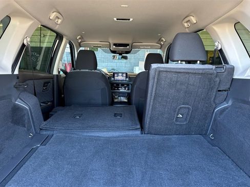 Used 2023 Nissan Rogue SV image 20