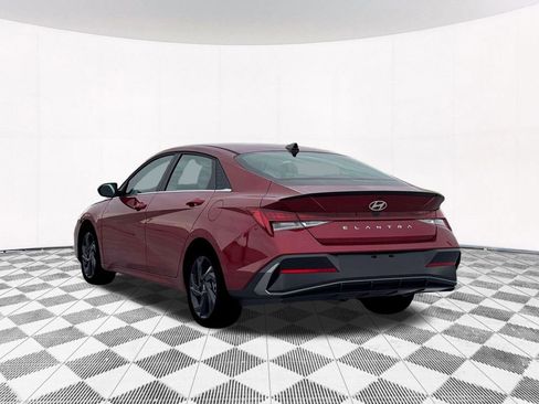 New 2026 Hyundai Elantra SEL Sport Premium FWD image 8