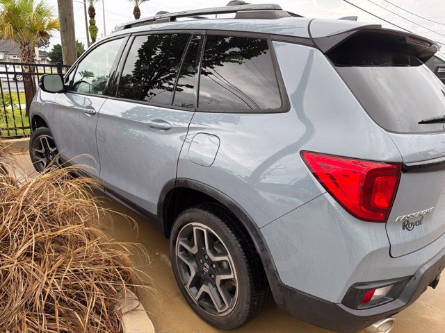 Used 2023 Honda Passport Elite image 1